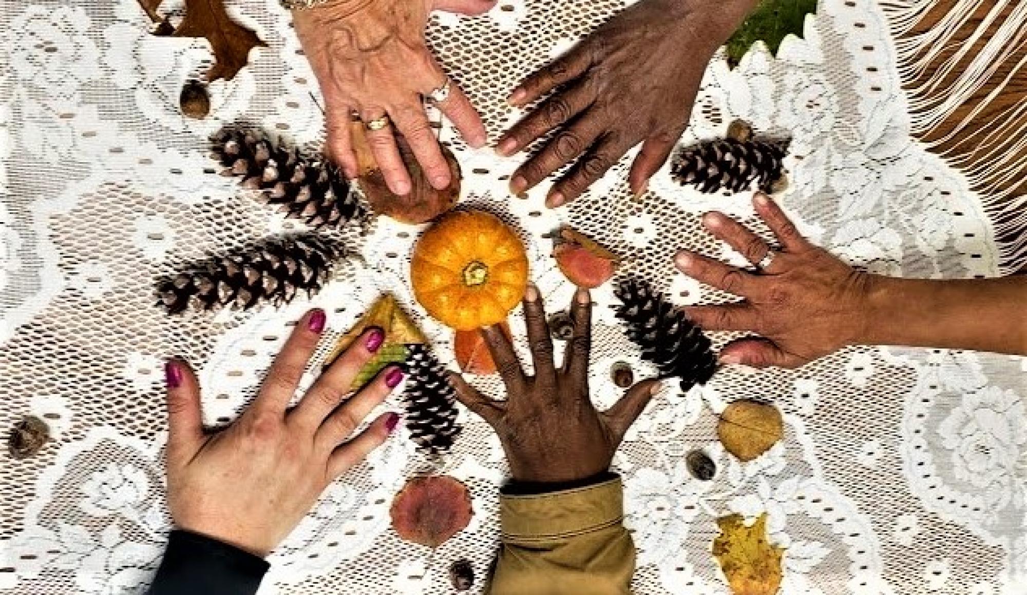 Hand mandala